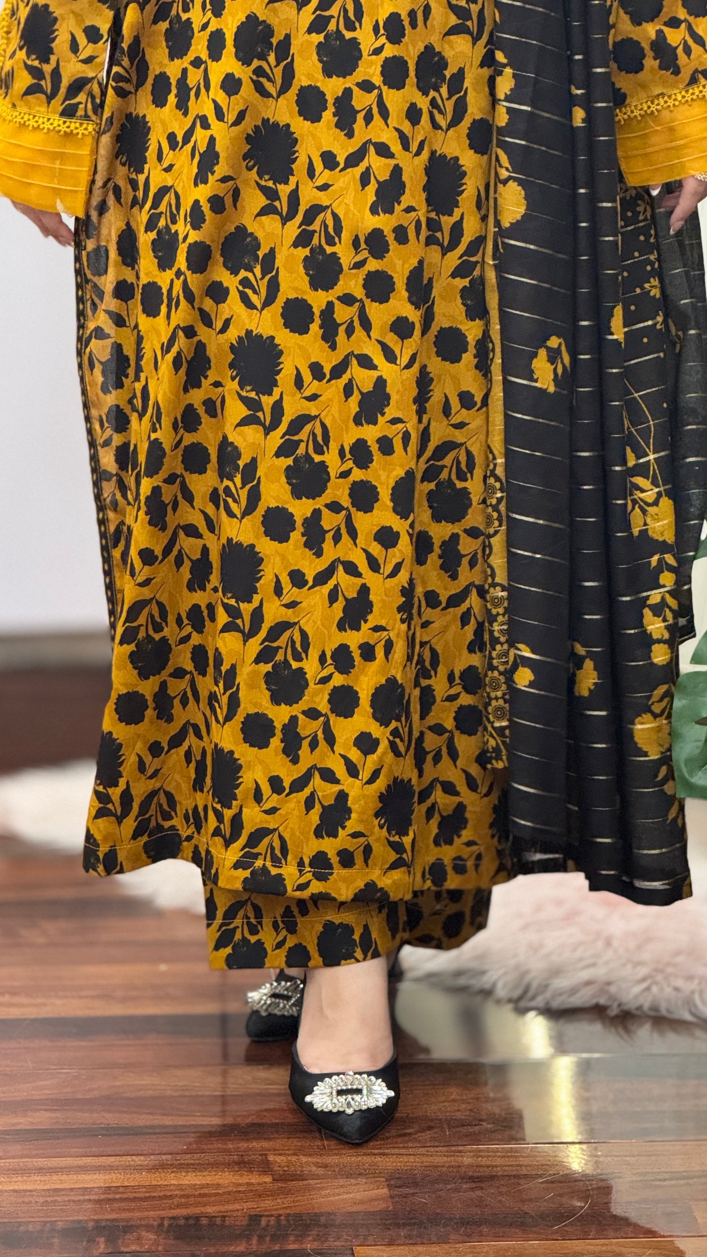 3 Piece - Printed Lawn Stitched Suit-295