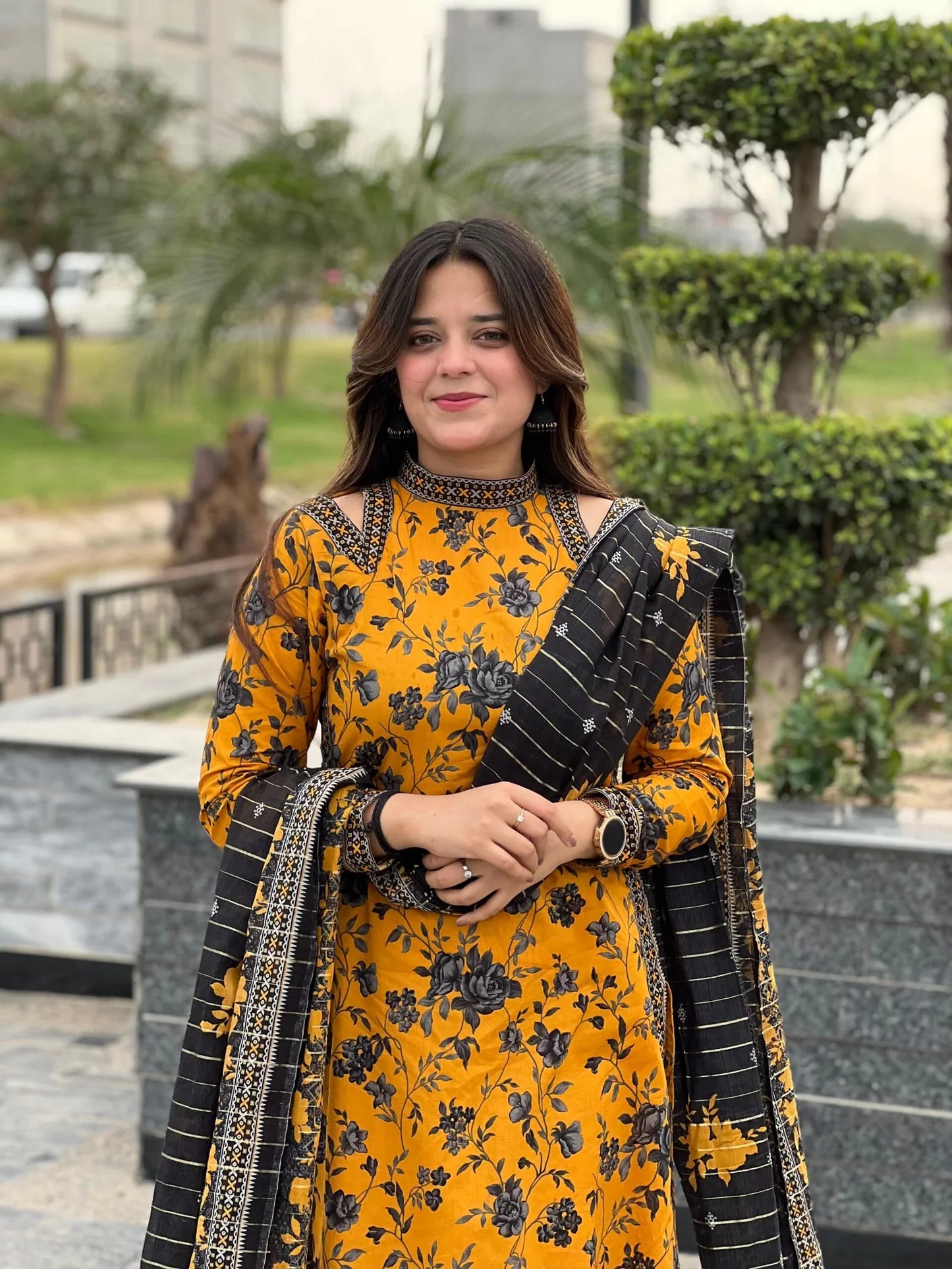 3 Piece Pure Lawn Stitched Suit –25