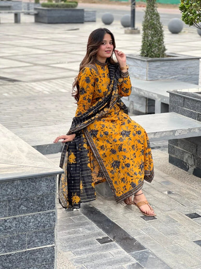 3 Piece Pure Lawn Stitched Suit –25