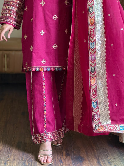 3 Piece - Embroidered Pure Lawn Suit-284