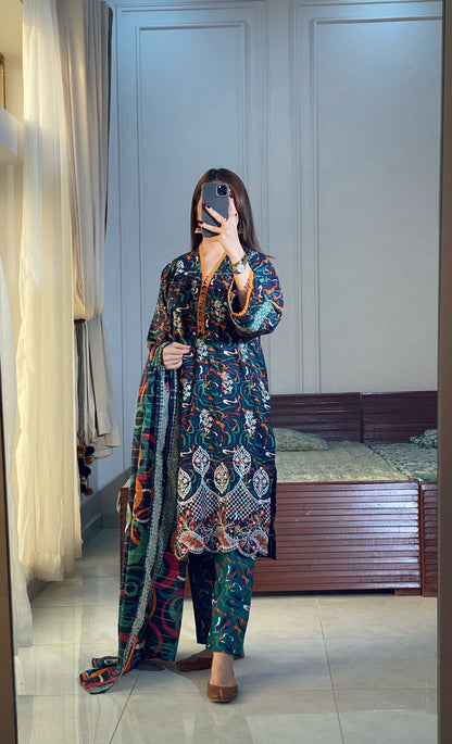 3 Piece-Embroidered Lawn Stitched Dress -121